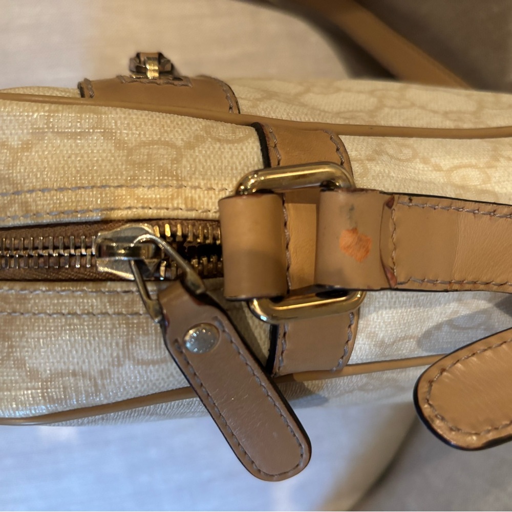 Gucci Cream/Tan Monogram  Crossbody Bag - Picture 12 of 14